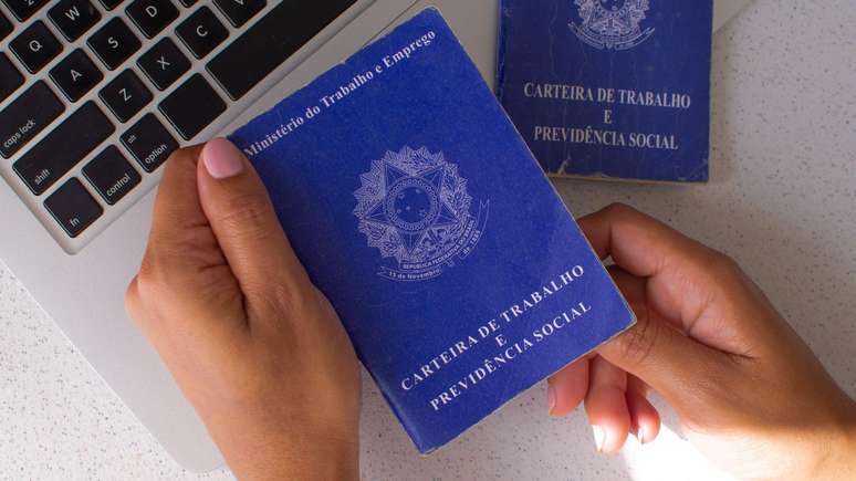 Muitos contratos PJ são, na verdade, "CLT disfarçado", com características típicas de vínculo empregatício