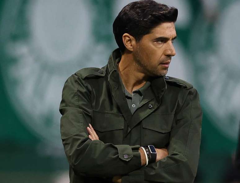 Abel teria assinado pr&eacute; contrato com Al-Sadd no ano passado &ndash;