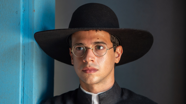 Rodrigo Lelis revela 15 curiosidades de sua vida pessoal e profisisonal