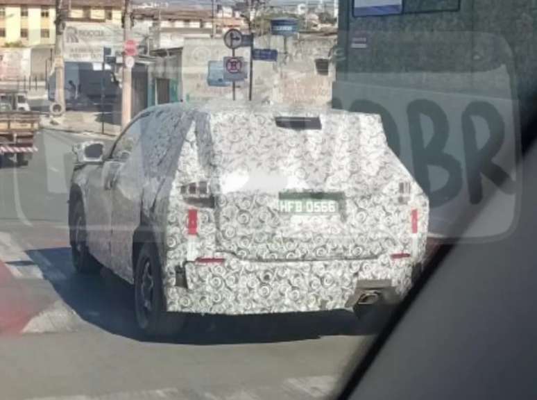 Flagra - Jeep Avenger