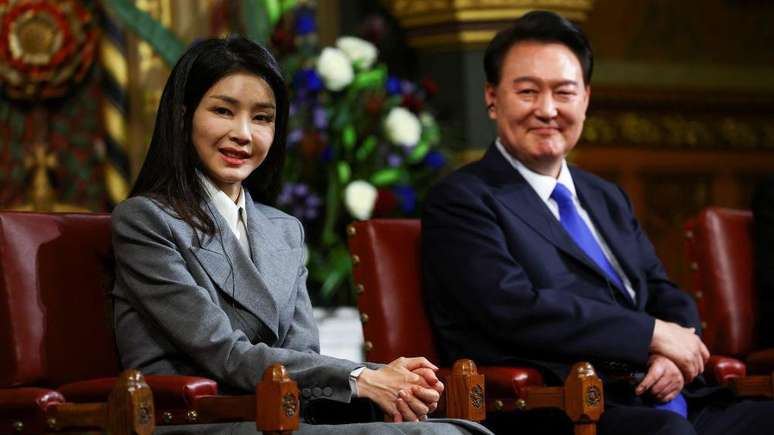 Kim Keon Hee atraiu aten&ccedil;&atilde;o mesmo antes que o seu marido entrasse na pol&iacute;tica