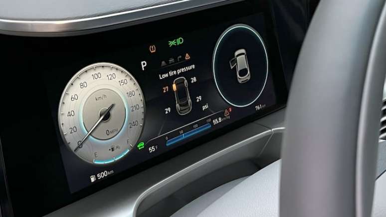 Com os cilindros de H2 cheios do gás, Hyundai Nexo tem autonomia para até 660 km