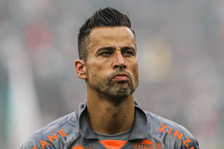 Goleiro Fábio em ação pelo Fluminense