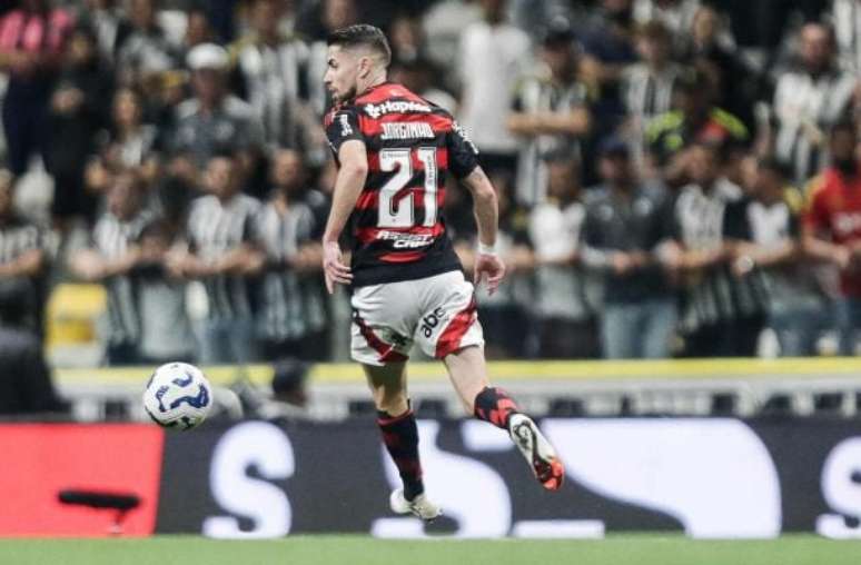 Jorginho será titular contra o Internacional -