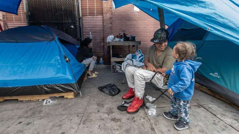 O n&uacute;mero de fam&iacute;lias sem-teto com filhos nos Estados Unidos aumentou em 40% no ano passado