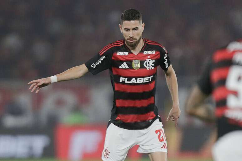 Jorginho será titular contra o Internacional -