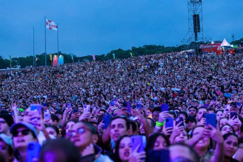 Show do cantor Benson Boone no Lollapalooza 2025, em São Paulo
