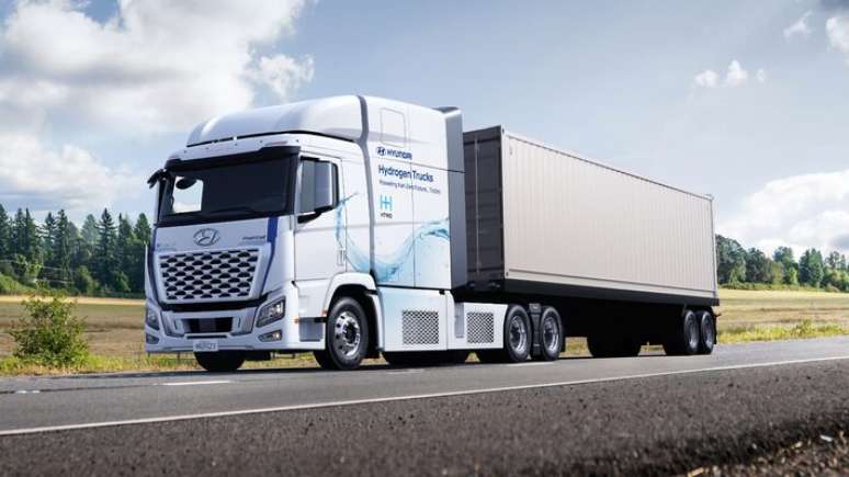 Hyundai também testa no exterior o caminhão Xcient Fuel Cell a hidrogênio