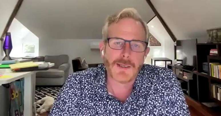 Clay Cockrell has a New York therapy clinic specializing in the millionaire frequency