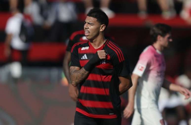 Iago comemora gol pelo Flamengo Sub-20 –