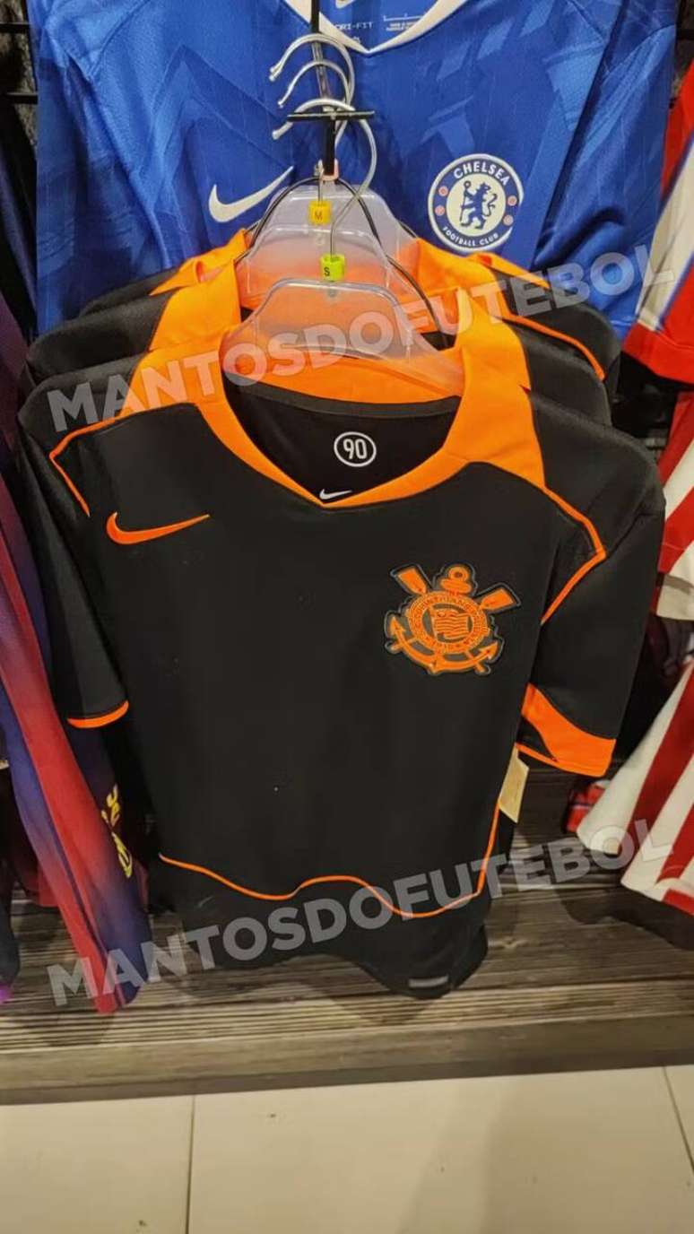 Suposta nova terceira camisa do Corinthians &ndash;