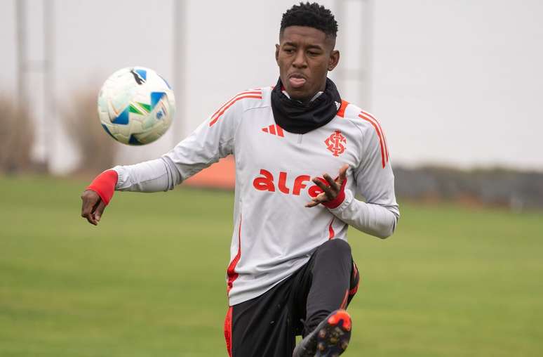 Vit&atilde;o representa um retorno essencial no Inter para duelo contra o Flamengo &ndash;