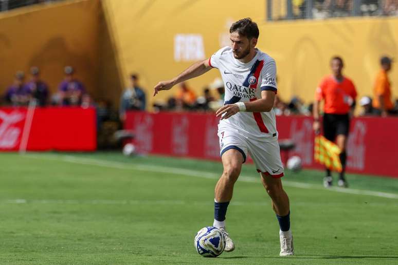 Khvicha Kvaratskhelia (PSG) durante jogo contra o Chelsea, no dia 13.07.2025 