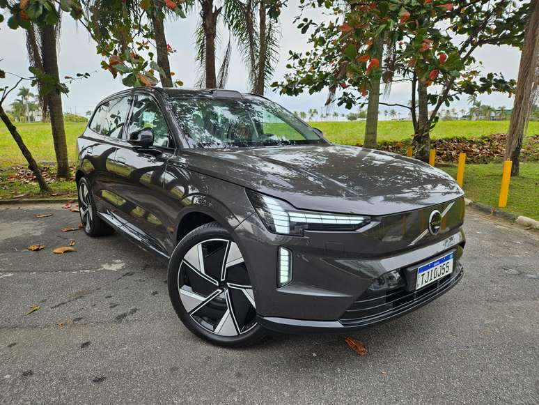Volvo EX90