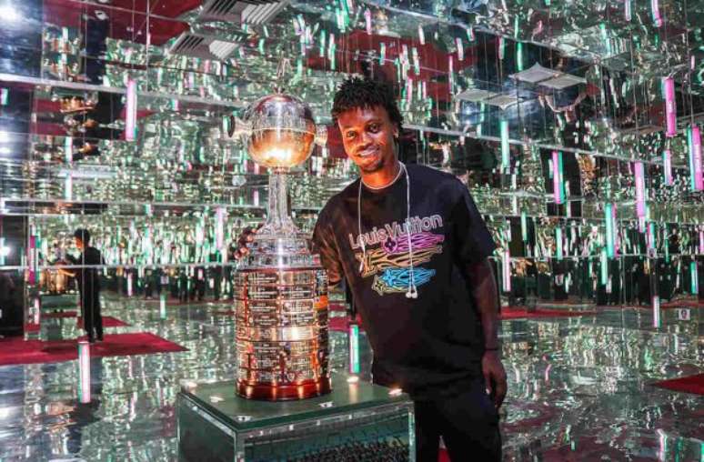 Santi Moreno vive expectativa pela estreia com a camisa do Fluminense –