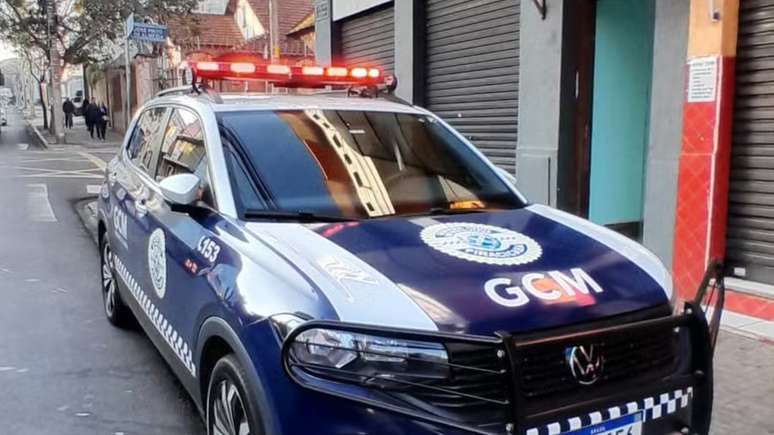 Cantor mata irmão a facadas durante briga; motivo é revelado e choca a internet