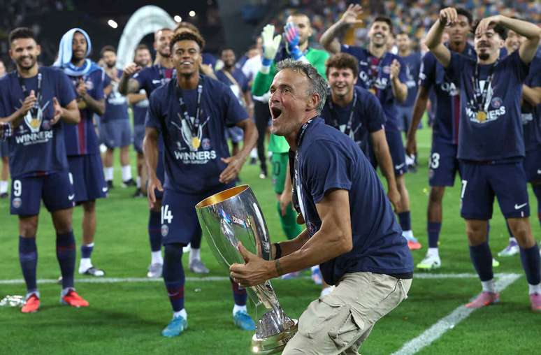 Paris Saint-Germain  é campeão da Supercopa da Uefa –