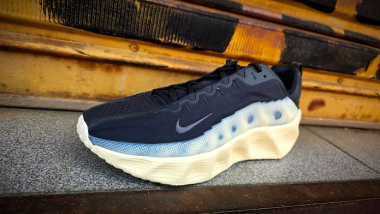 Nike Ava Rover
