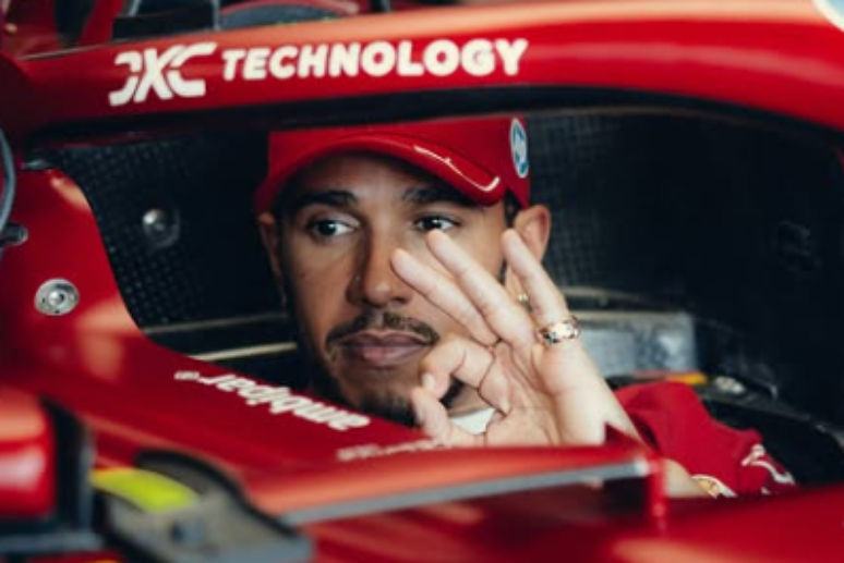 Lewis Hamilton no carro de 2025.
