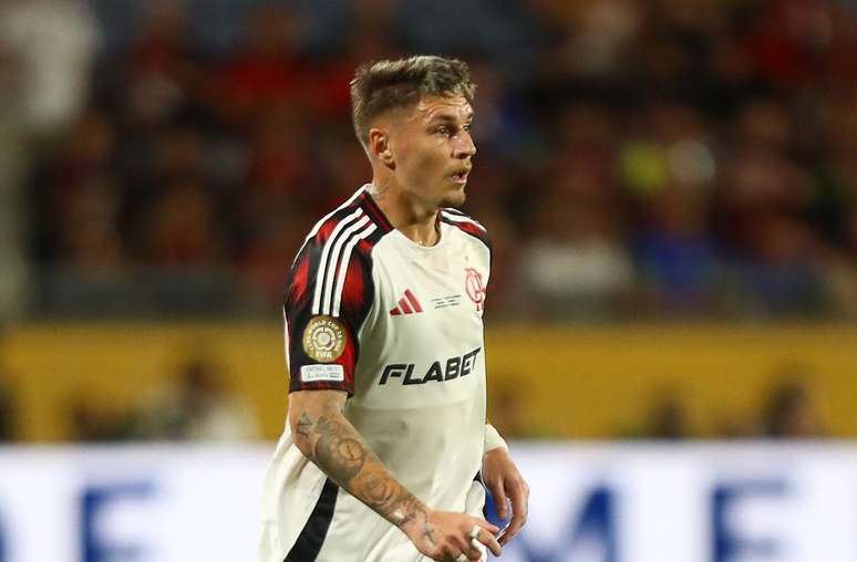 Varela est&aacute; no Flamengo desde 2022, com tr&ecirc;s gols e 3 assist&ecirc;ncias&nbsp; &ndash;