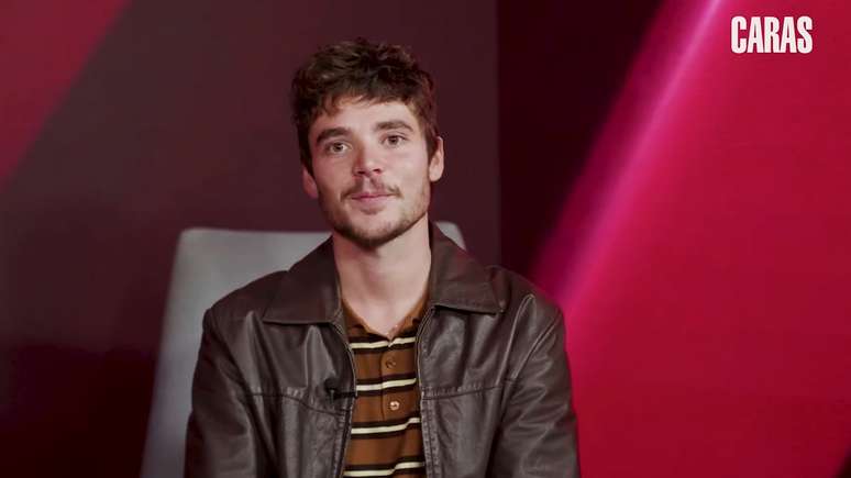 João Lucas destaca sua viagem para Fernando de Noronha com Sasha