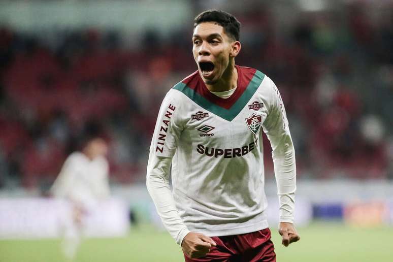 Paulo Baya&nbsp; deixa o Fluminense antes mesmo do fim do contrato por empr&eacute;stimo &ndash;