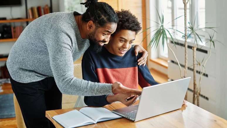 Excess screens? 3 suggestions on how to improve the emotional intelligence of children
