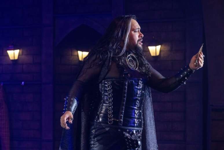 'Drácula - Um Terror de Comédia' dá toque de humor à clássica história gótica de Bram Stoker.