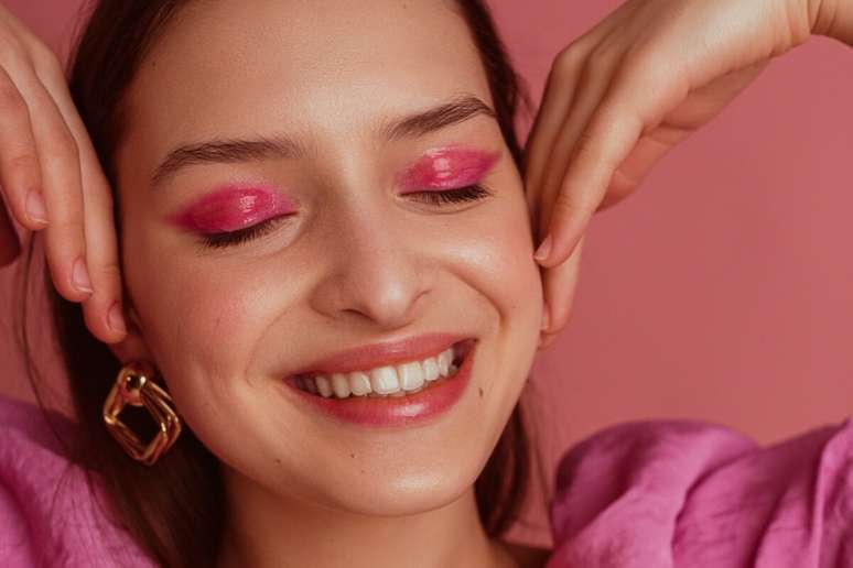 As sombras monocromáticas estão em alta e podem ser usadas de diversas formas