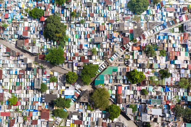 The housing crisis increases the number of cemetery residents The housing crisis increases the number of cemetery residents