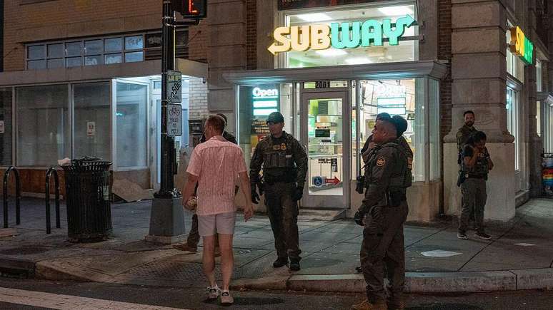The man arrested after playing Sandwich in Federal Agent sent by Trump to Washington; I wait