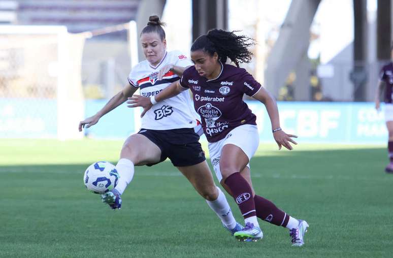 S&atilde;o Paulo e Ferrovi&aacute;ria ficaram no empate sem gols no jogo de ida &ndash;