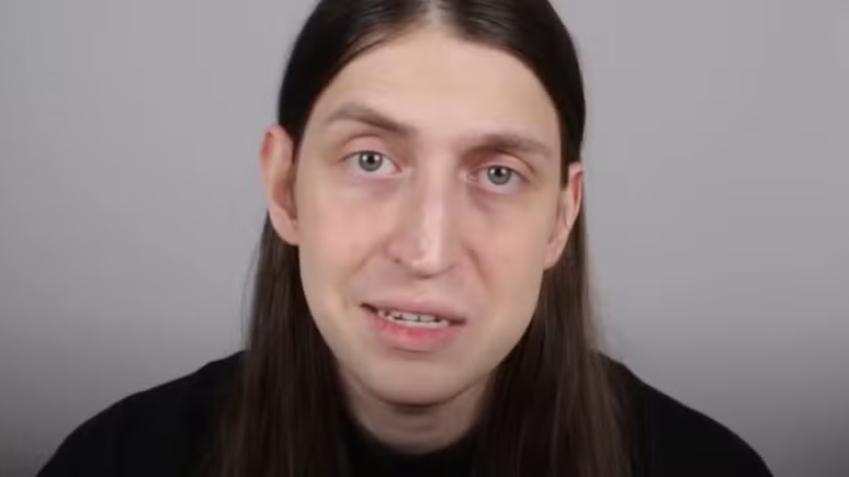 Felca (Felipe Bressanim Pereira)