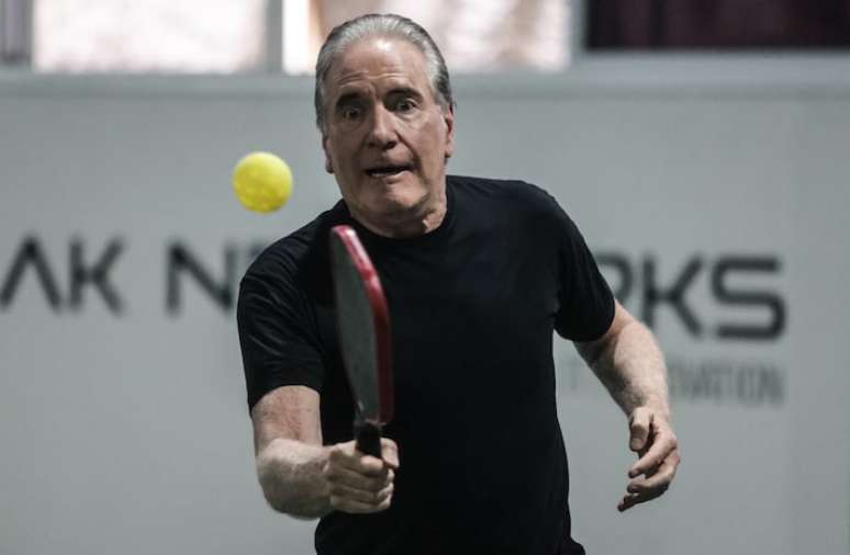 Empolgado em quadra, Roberto Justus se dedica ao pickleball, esporte que virou sua paix&atilde;o, e tamb&eacute;m o causador da recente les&atilde;o no menisco.