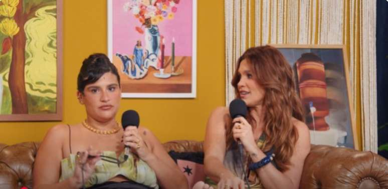 Giulia Costa e Flávia Alessandra em podcast