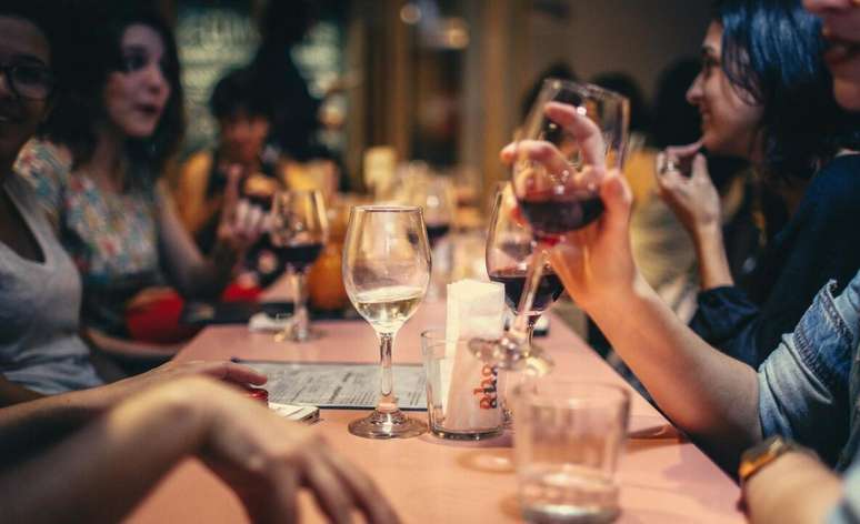For years we have heard that “a glass of wine a day is good for health”, but science has shown that it is not entirely like that