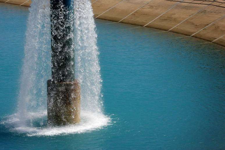 Em meados do s&eacute;culo 20, foi importada uma tecnologia de bombeamento de &aacute;gua subterr&acirc;nea que ajudou a consolidar Almeria como pot&ecirc;ncia agr&iacute;cola