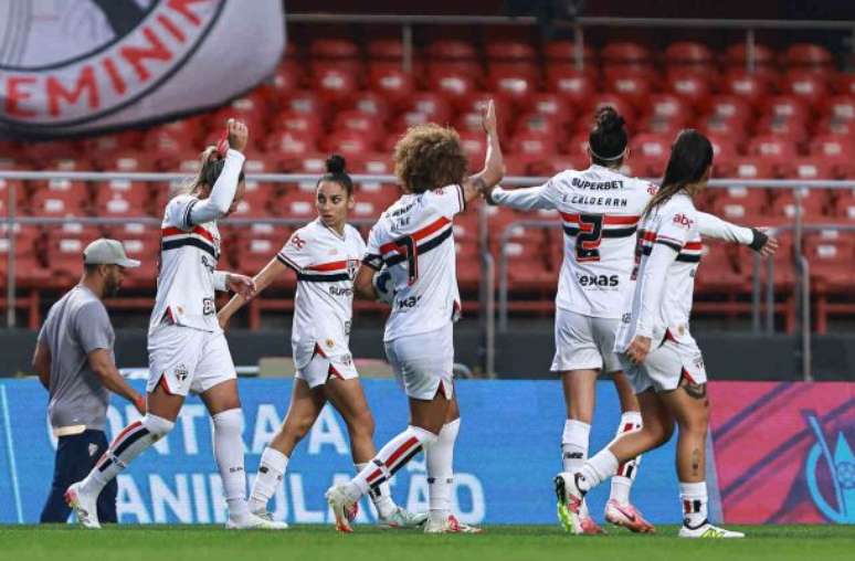 Ferrovi&aacute;ria saiu na frente, mas S&atilde;o Paulo foi buscar o empate e a vaga &ndash;