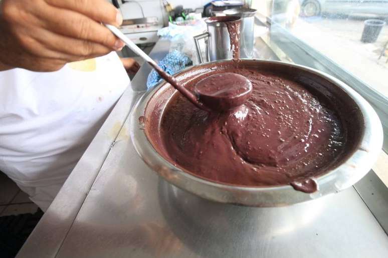 Consumir açaí contaminado é uma das principais formas de acometer a doença de Chagas