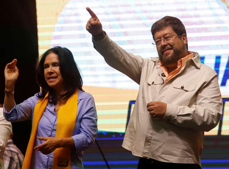 Empres&aacute;rio Samuel Doria Medina liderou a maioria das pesquisas