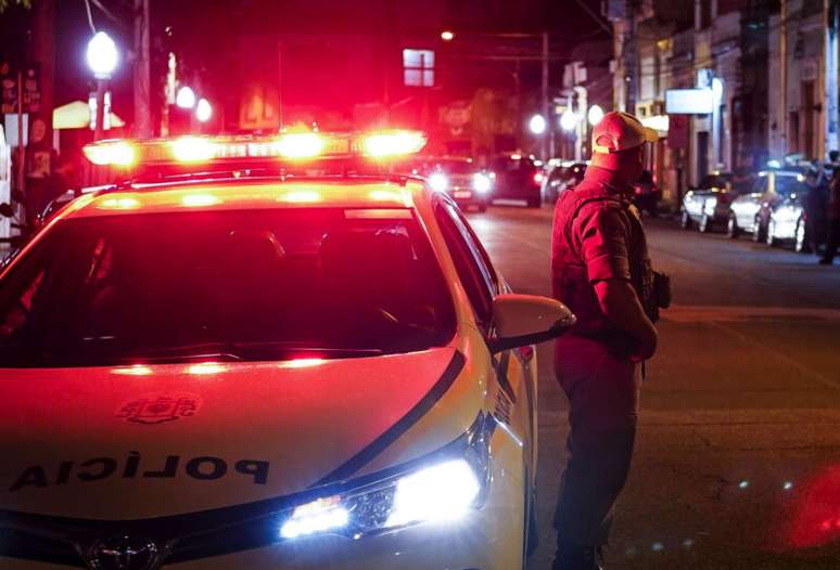 The man invades the deposit to Porto Alegre, but ends up arrested by the military brigade