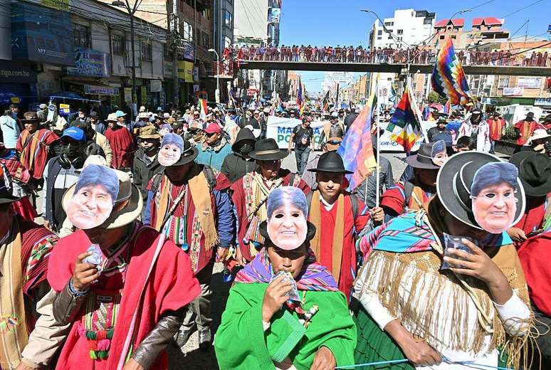 Apoiadores de Evo fizeram diversos protestos contra a decis&atilde;o que o impediu de disputar mais um mandato em 2025