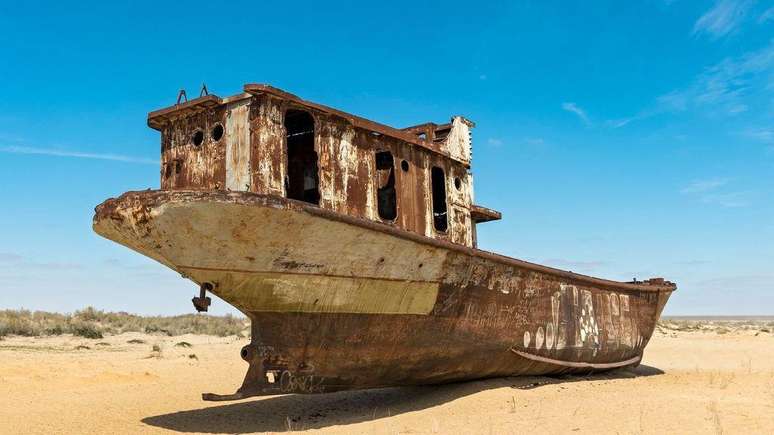 As regi&otilde;es &aacute;ridas da antiga Uni&atilde;o Sovi&eacute;tica, incluindo o Mar de Aral, eram vistas como necessitando urgentemente da &aacute;gua da Sib&eacute;ria