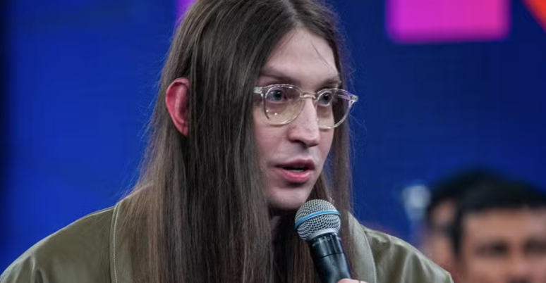 Felca participa do Alta Horas