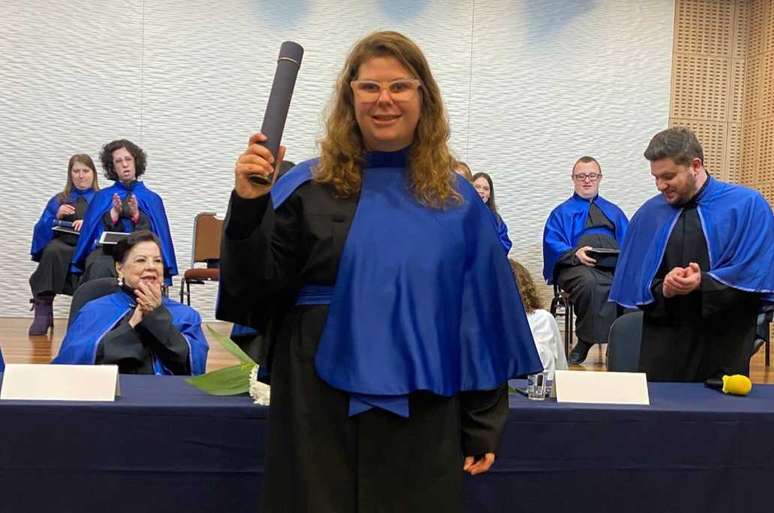 Stephanie Ruaro Yared, de 21 anos, também se formou no curso de Publicidade e Propaganda