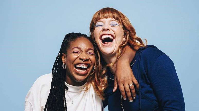 What is the scientific origin of the laughter – and the large number of animal species that produce similar sounds