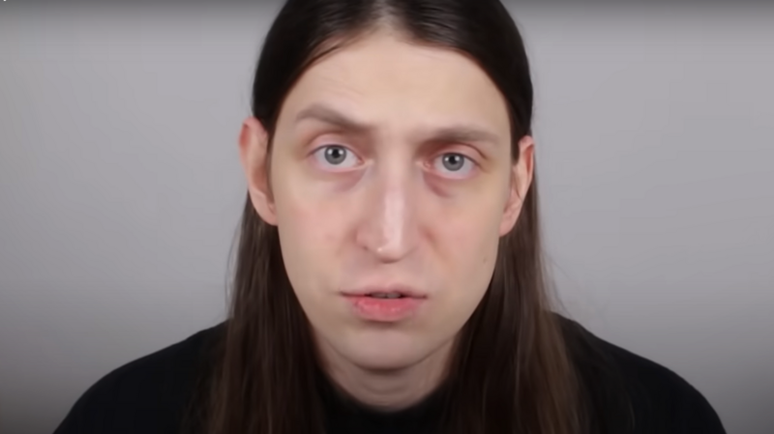 Vídeo sobre adultização do influenciador Felca já tem mais de 45 milhões de visualizações no YouTube