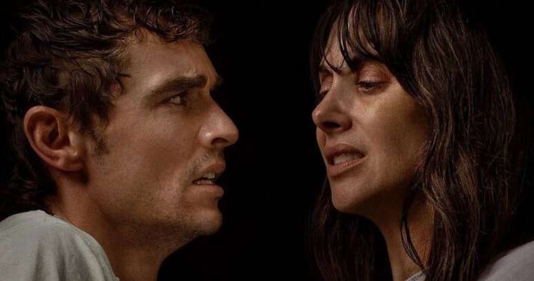 “Together” is the terror of the body that is missing when changing the bizarre for excessive explanations