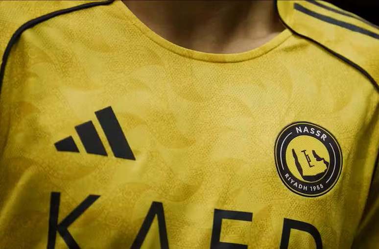 Novo uniforme&nbsp; do Al-Nassr, da Ar&aacute;bia Saudita &ndash;