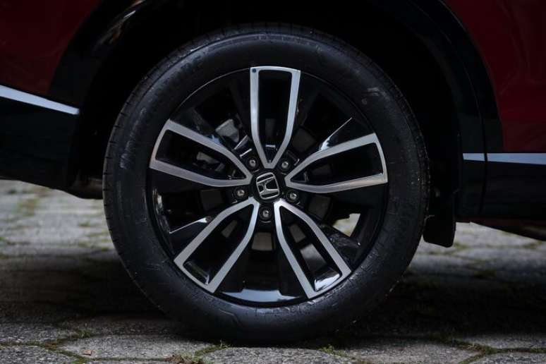 HR-V 2026 tem rodas de 18 polegadas nas vers&otilde;es com motor 1.5 turboflex